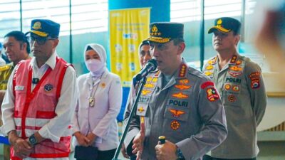 Tinjau Pelabuhan Merak, Kapolri Pastikan Siapkan Upaya Wujudkan Mudik Aman untuk Masyarakat