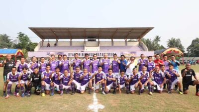 Meriahkan Perayaan Hari Buruh, Bupati, Wakil, Sekda Dan Unsur Forkopimda Main Bola Lawan Buruh