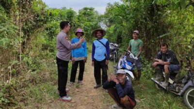 Satgas TMMD Kodim 0601/Pandeglang Semakin Akrab Dengan Warga Sekitar