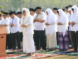 Sekda Gelar Sholat Istisqa Bersama Pegawai
