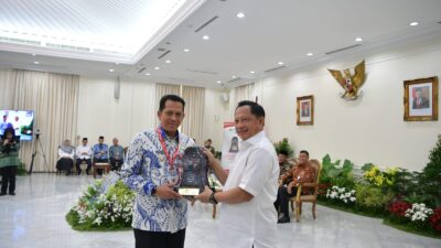 Pemkab Tangerang Terima Penghargaan Paritrana Award dari Wapres Ma’ruf Amin