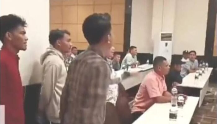 Viral Vidio Aksi Mahasiswa Bubarkan Kegiatan Bimtek Se-Kab. Palas, Diduga Dana 12 M Diselewengkan