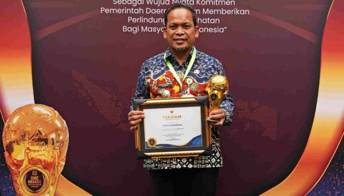 Lampaui Target UHC Nasional, Pemkot Kembali Sabet UHC Award