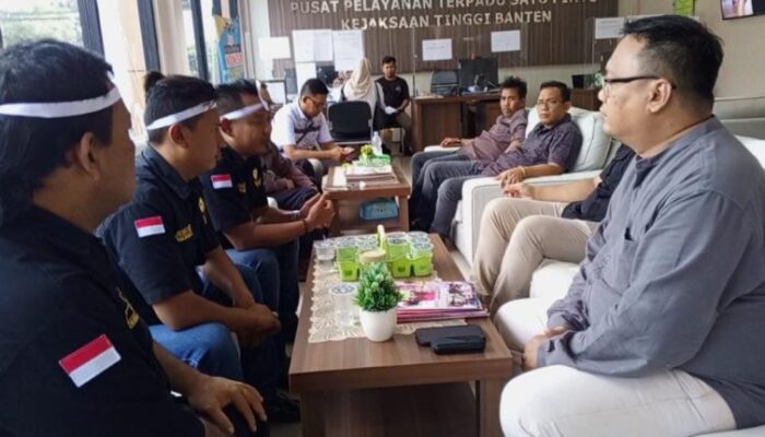 Aksi Jilid 1 di Kejati Banten, Forwatu Banten Siap Aksi di Kejagung Jika Tak Diselesaikan!