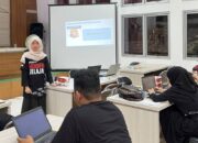 Tutor PKBM Nurul Fata Menjadi Fasilitator Komunitas Belajar untuk 10 PKBM di Cianjur
