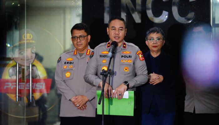 Polri Berbangga: Divhumas Raih Predikat WBK dan WBBM