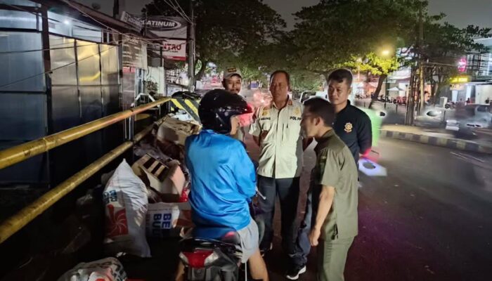 Delapan Warga Terjaring OTT Akibat Buang Sampah Sembarangan Di Ciledug