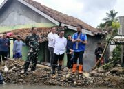 Dampak Banjir Bandang, Gubernur Banten Tinjau Langsung Pendangkalan Sungai di Citasuk