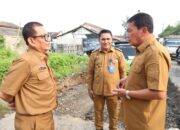 Bupati Maesyal Rasyid Pantau Progres Perbaikan Jalan Cangkudu-Cisoka yang Dibeton