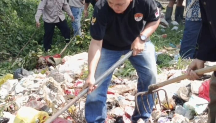 Pemdes Curug Tingkatkan Pembangunan Infrastruktur Jalan dan Ciptakan Lingkungan Bersih