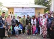 Wabup Intan Gencarkan Gerebek Posyandu, Sasar Stunting dengan Bantuan Ikan Segar