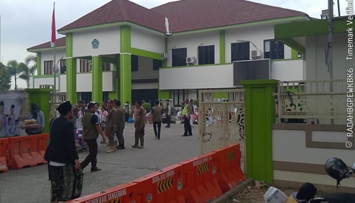 Kedatangan Ratusan Jemaah Haji Kloter JKG 11 Disambut Haru di Kantor Kemenag Tangerang
