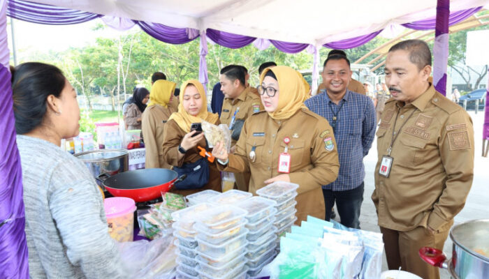 Jelang Idul Adha, Wabup Intan Tinjau Gerakan Pangan Murah di Tigaraksa