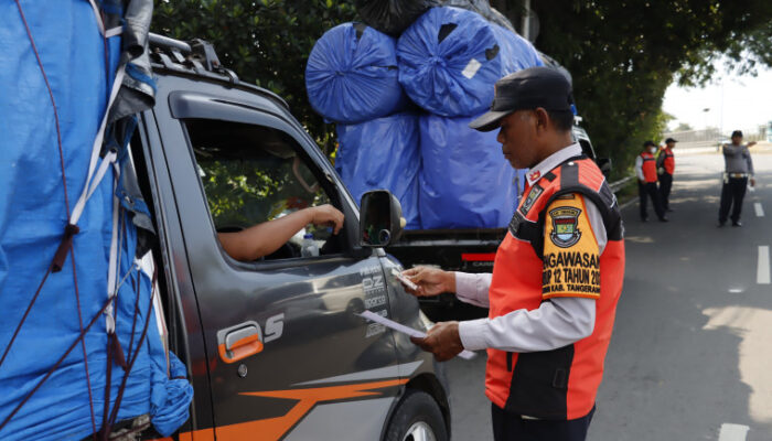 Sikat Parkir Liar, Dishub Tangerang Sasar Akses Tol Balaraja Timur