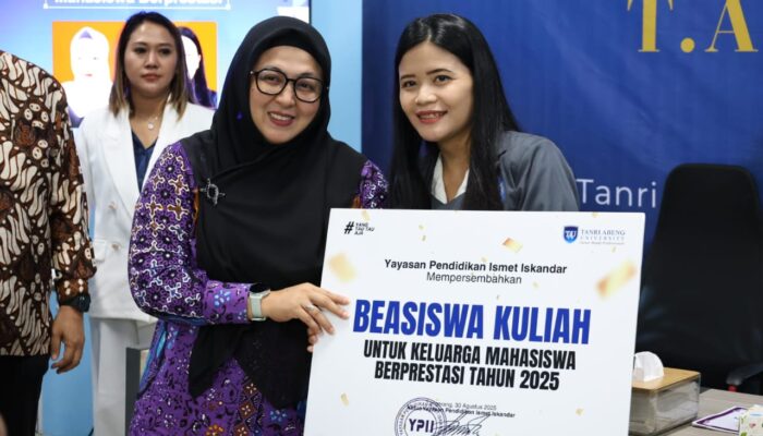 Wabup Intan Hadiri Pelepasan Lulusan TAU, Sampaikan Pesan Menyentuh