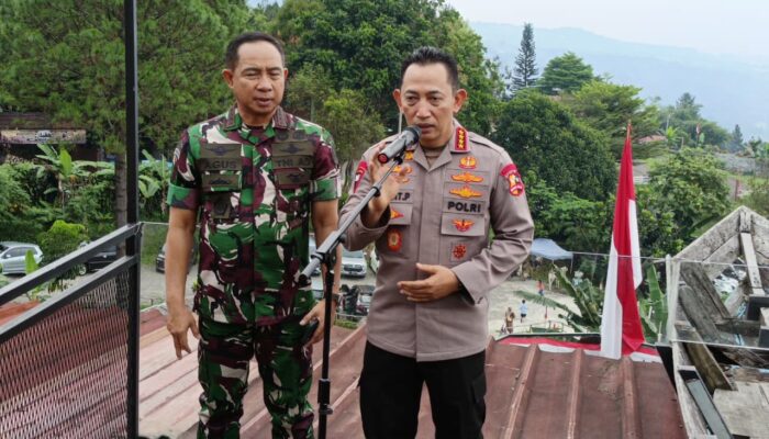 Situasi Memanas, Kapolri Pastikan TNI-Polri Bersatu Atasi Aksi Anarkis