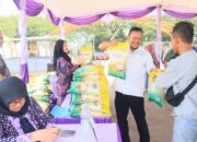 Ribuan Warga Antusias Ikuti Gerakan Pangan Murah di Alun-Alun Tigaraksa