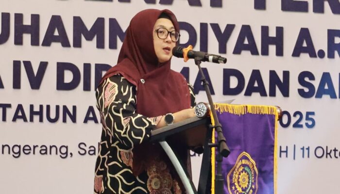 Hadiri Wisuda IV Unimar, Wabup Intan Tekankan Pentingnya Sinergi Dunia Pendidikan