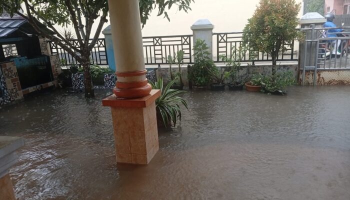 Hujan Deras, Rumah Warga di Kampung Salahaur RT 07 RW 10 Terendam Banjir