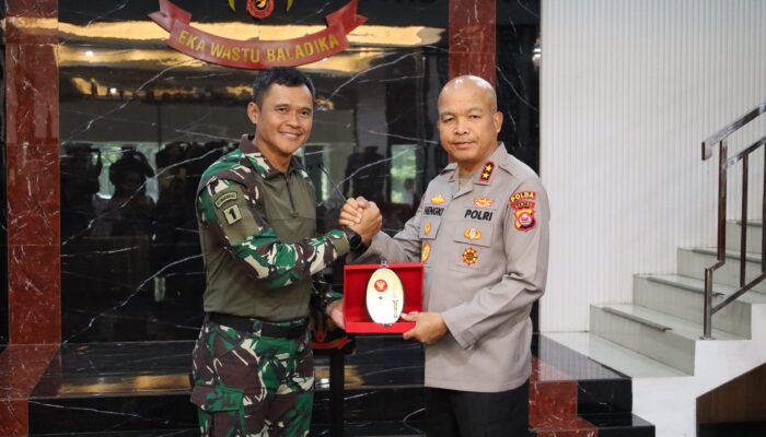 Perkuat Sinergi, Kapolda Banten dan Grup-1 Kopassus Jalin Silaturahmi di Serang