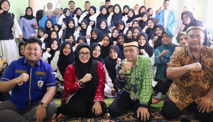 Dorong Pendidikan Santri, Wabup Tangerang Puji Inovasi KNPI School