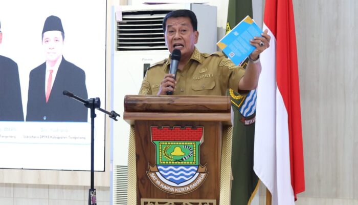 Bupati Tangerang Luncurkan Buku “Catatan Pinggir Pesan untuk Ayah”