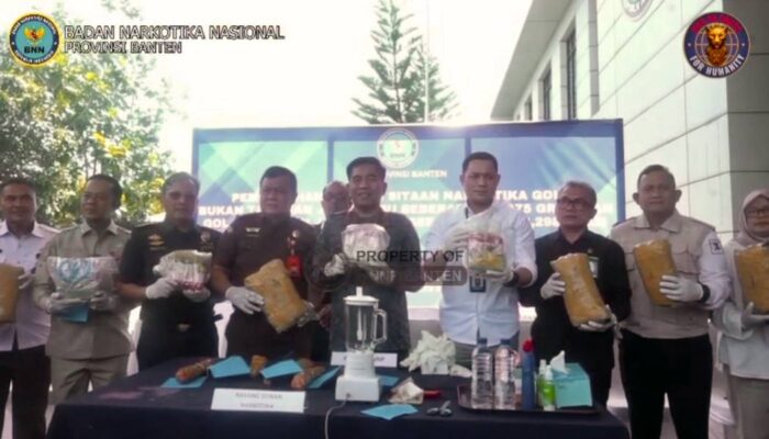 Kelabui Petugas di Merak, Dua Kurir Sabu 4,3 Kg Akhirnya Tumbang di Tangerang dan Bandung