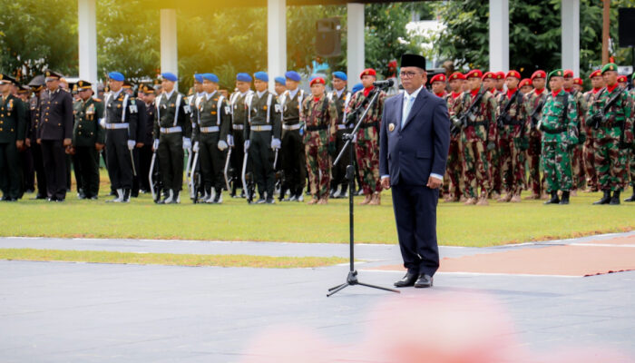 Gubernur Andra Soni Pimpin Upacara Hari Pahlawan di TMP Ciceri Kota Serang