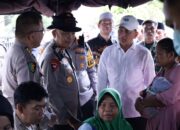 Kapolda Banten Bersama Gubernur Banten Tinjau Warga Terdampak Banjir