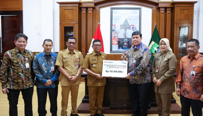Gubernur Banten Terima Bantuan Rp112,4 Juta dari Bank Banten untuk Korban Banjir Sumatera
