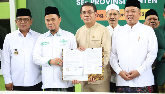 Gubernur Andra Soni Bersama Menteri ATR/BPN Dorong Percepatan Sertifikasi Tanah Wakaf di Banten