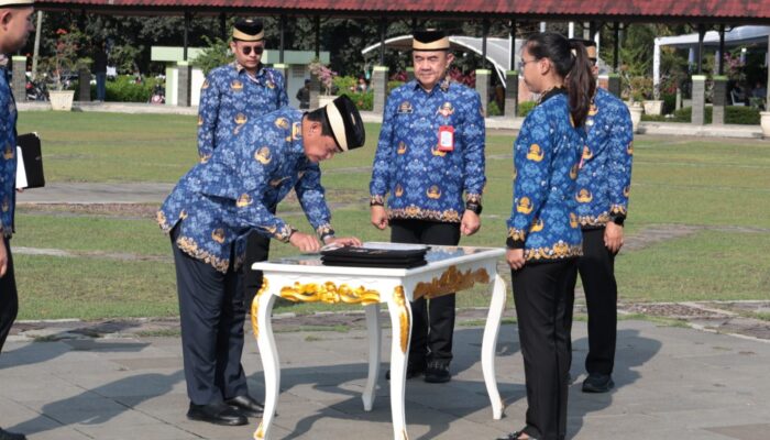 Bupati Tangerang Lantik 472 CPNS Jadi PNS, Tekankan Disiplin dan Integritas ASN